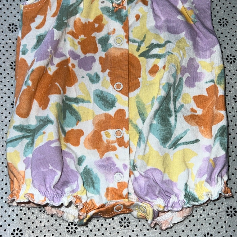 🛍PRETTY LITTLE GIRLS OUTFIT SIZE 3 MONTHS 🛍 - Picture 3 of 7